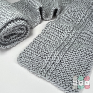 Quick & Easy Chunky Knit Scarf - Perfect for Beginners!